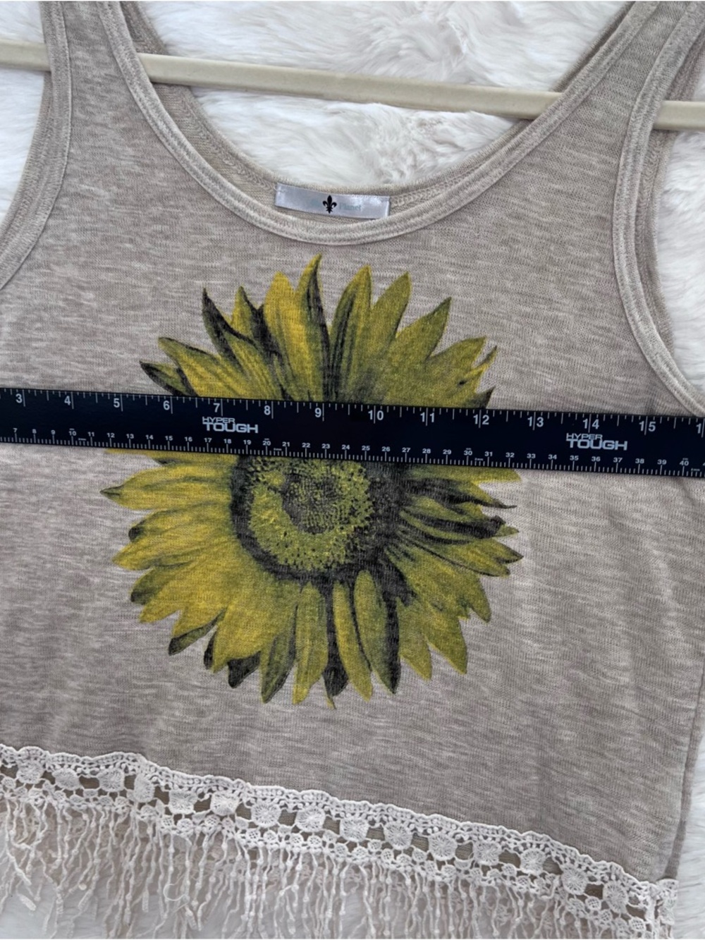 Blu Planet Beige Tank with Yellow Sunflower Graphic - Picture 2 of 6